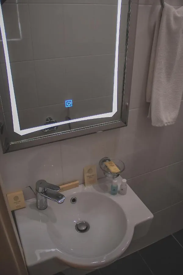 Solo Hotel On Nizami Street Baku 4*,